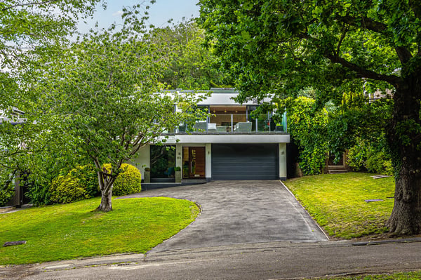 House Elm Road in Basildon