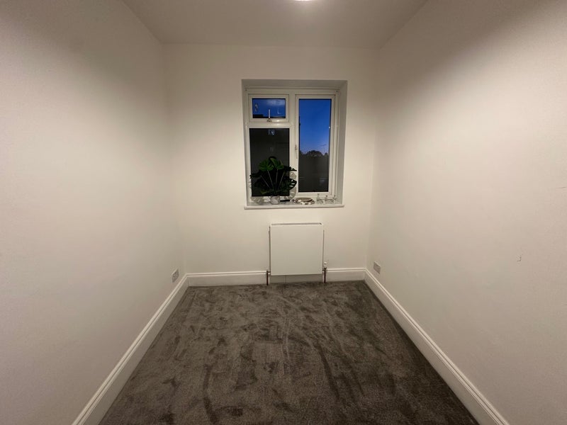 Room Frensham Drive in Greater London