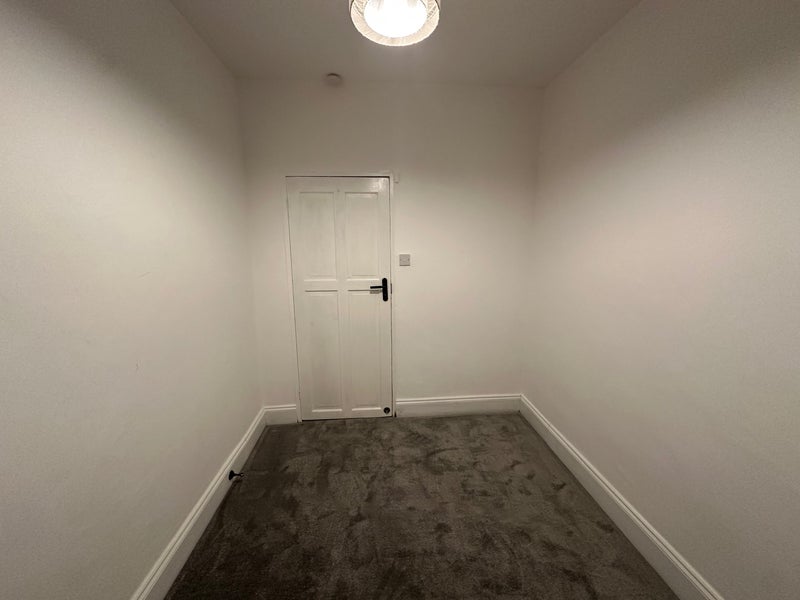 Room Frensham Drive in Greater London