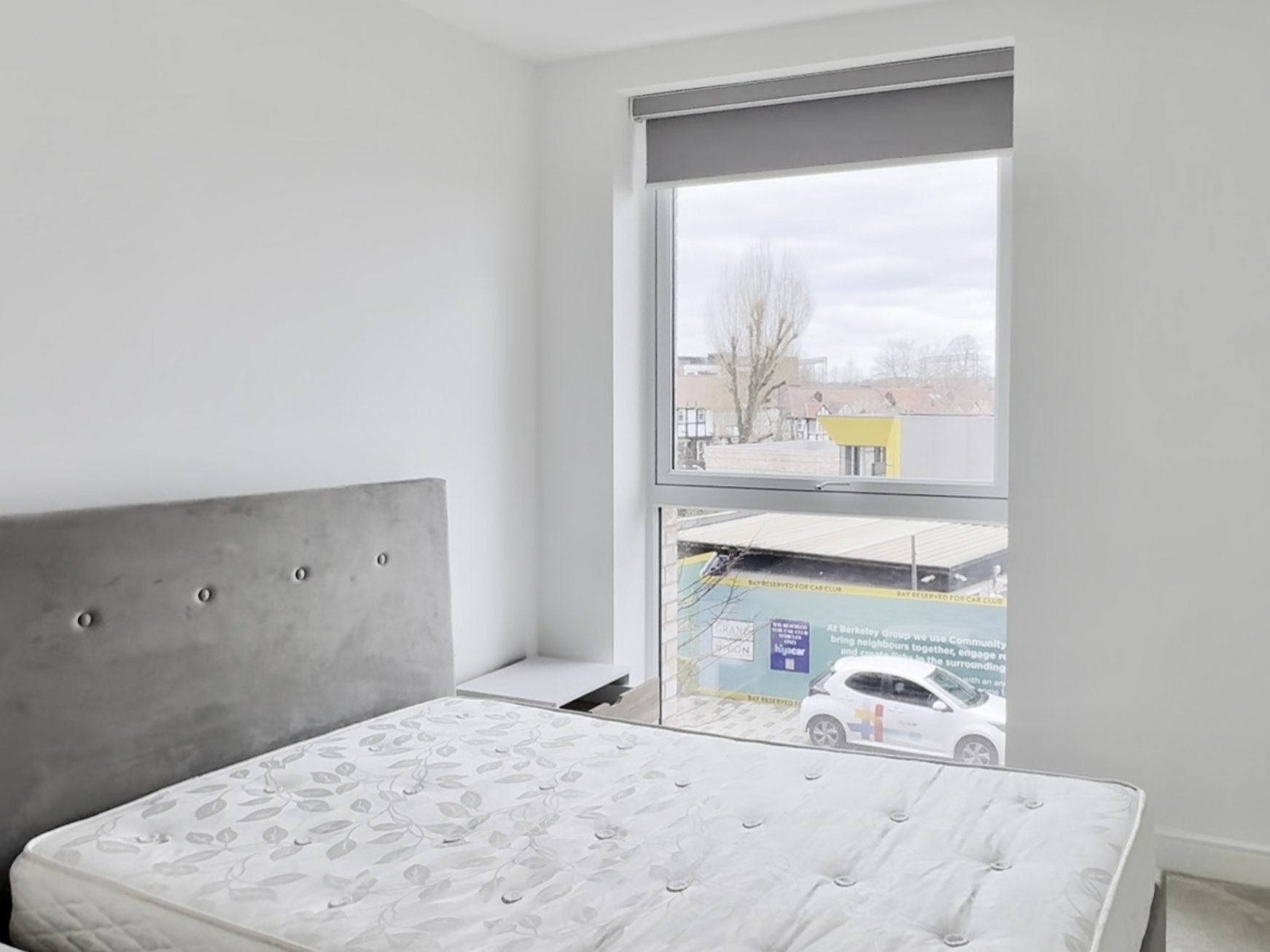 Flat Bilton Road in London