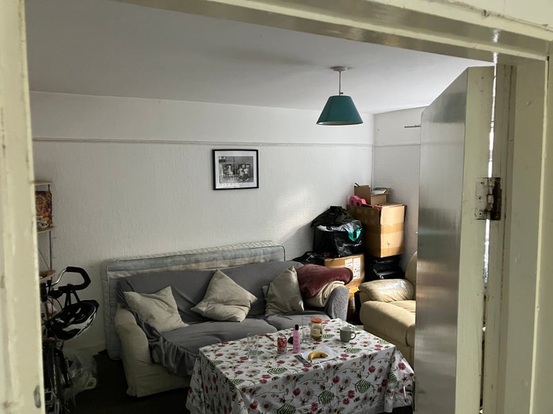 Room Ince Close in Manchester