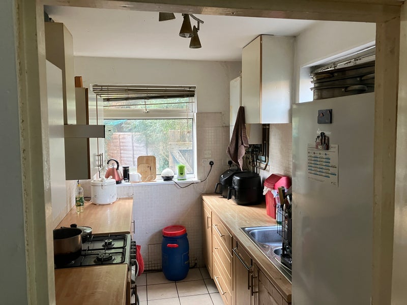 Room Ince Close in Manchester