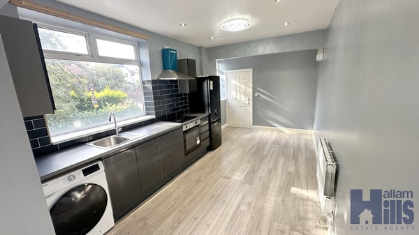 Flat Monckton Road in Sheffield