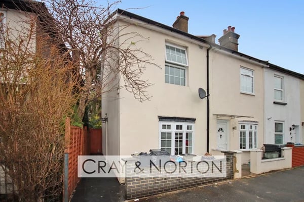 House Salisbury Road in Greater London
