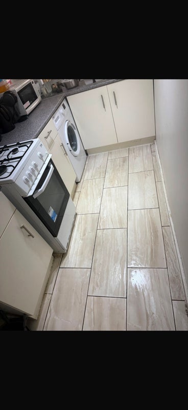 Room Ernest Street in Greater London