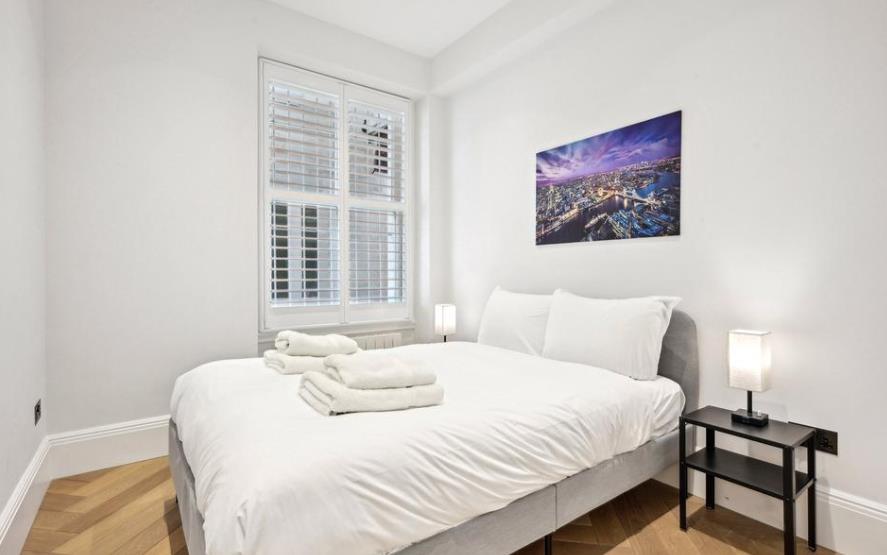 Flat Gloucester Place in City of Westminster
