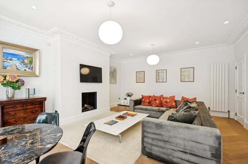 Flat Gloucester Place in City of Westminster