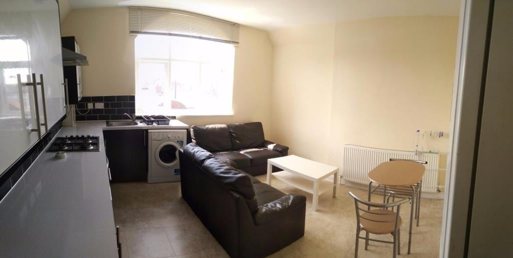 Flat Bankley Street in Manchester
