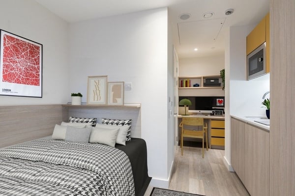 Flat Weston Street in Greater London