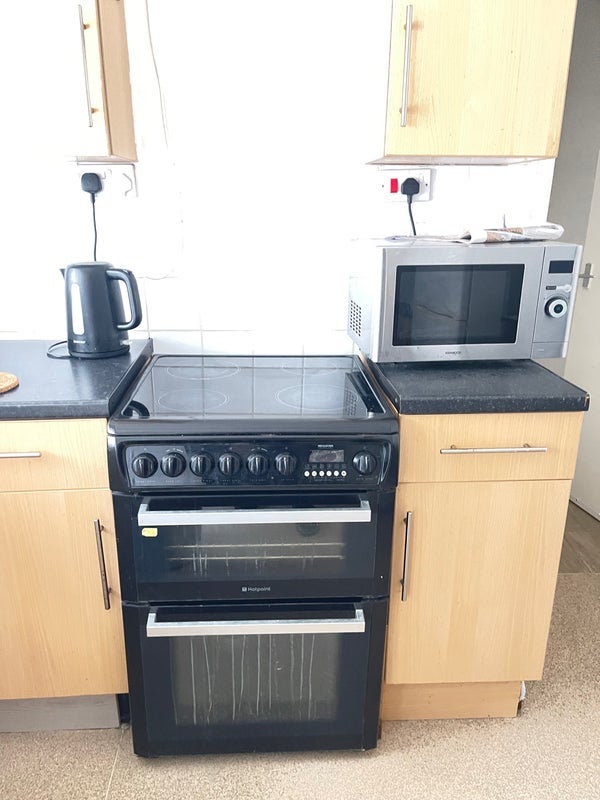 Room Wrottesley Road in Greater London