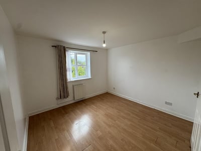 Flat Hodson Place in Greater London