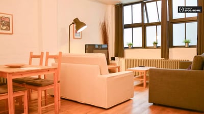 Flat Delancey Street in Greater London
