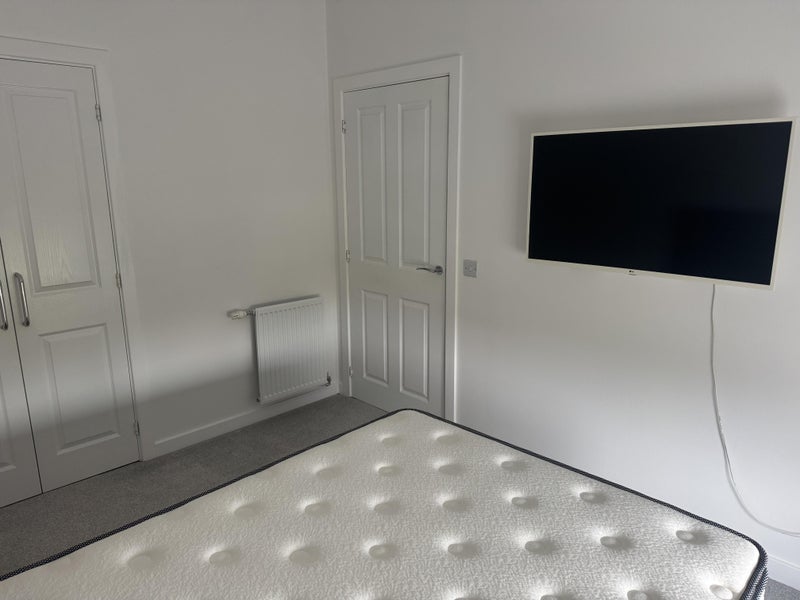 Room Sighthill Circus in Glasgow