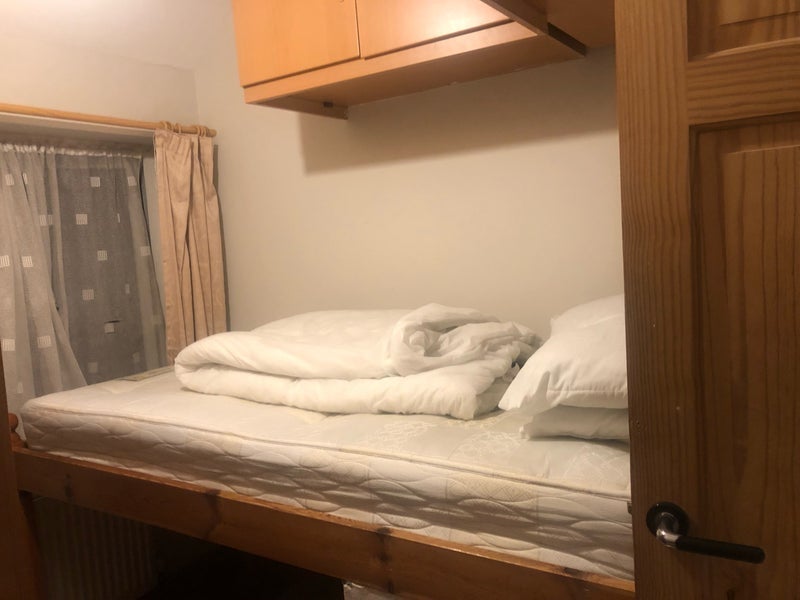 Room Bradfield Road in Birmingham