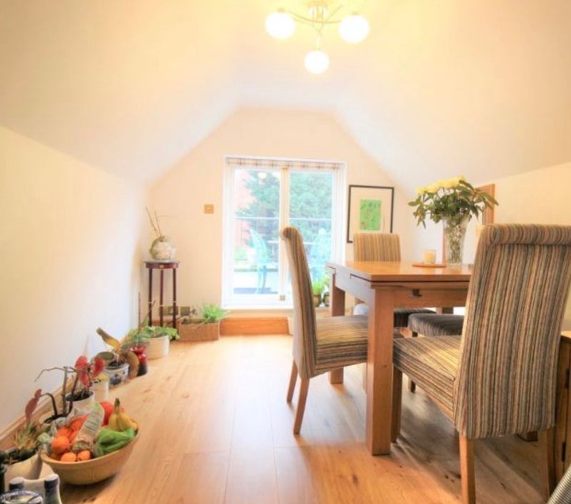 Room Kidderpore Gardens in Greater London