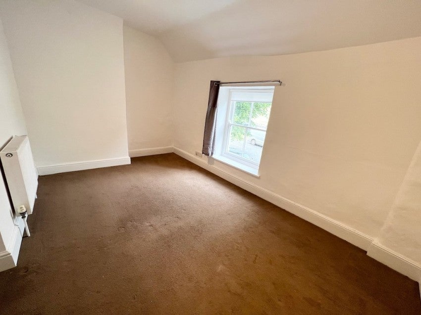 House Thomas Crewe Close in Brackley