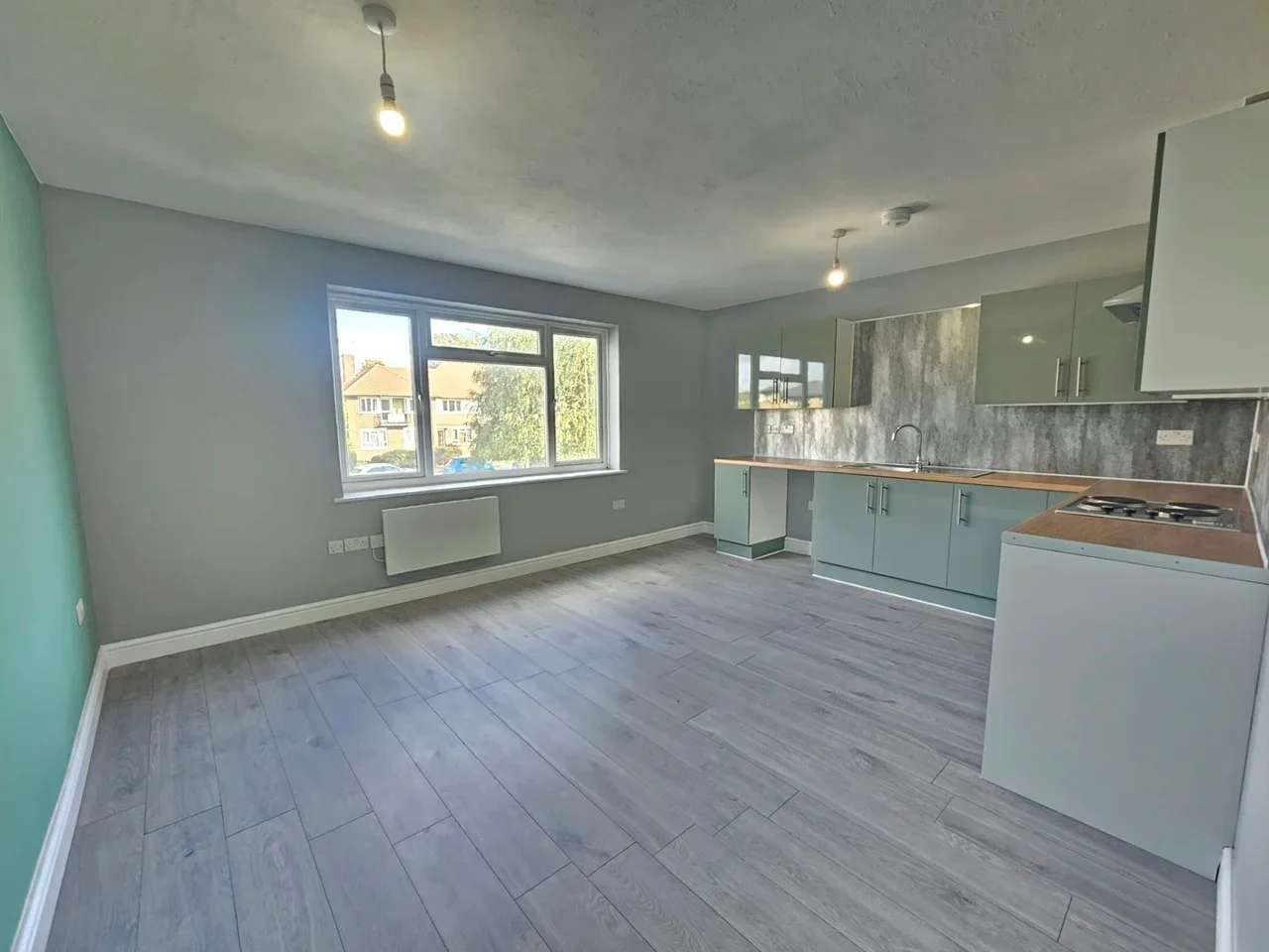 Flat Bromley Hill in Greater London