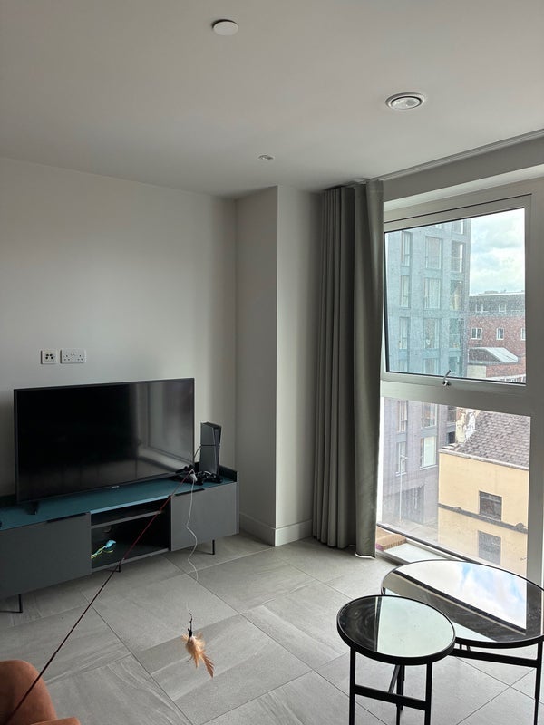 Room Rochdale Road in Manchester