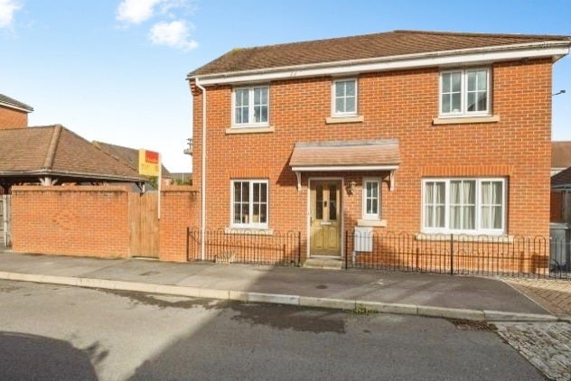 House Rotary Way in Thatcham
