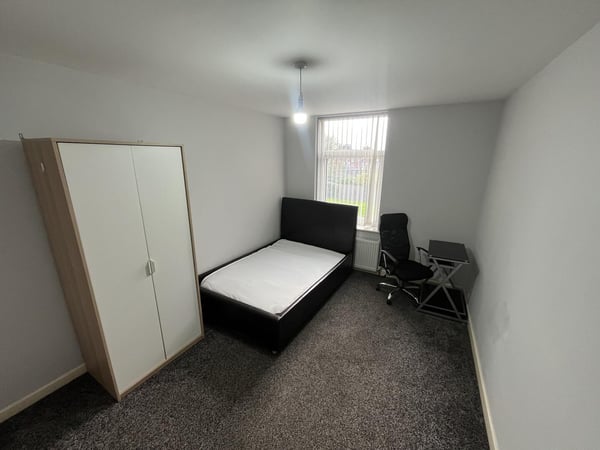 Room Ashton Street in Preston