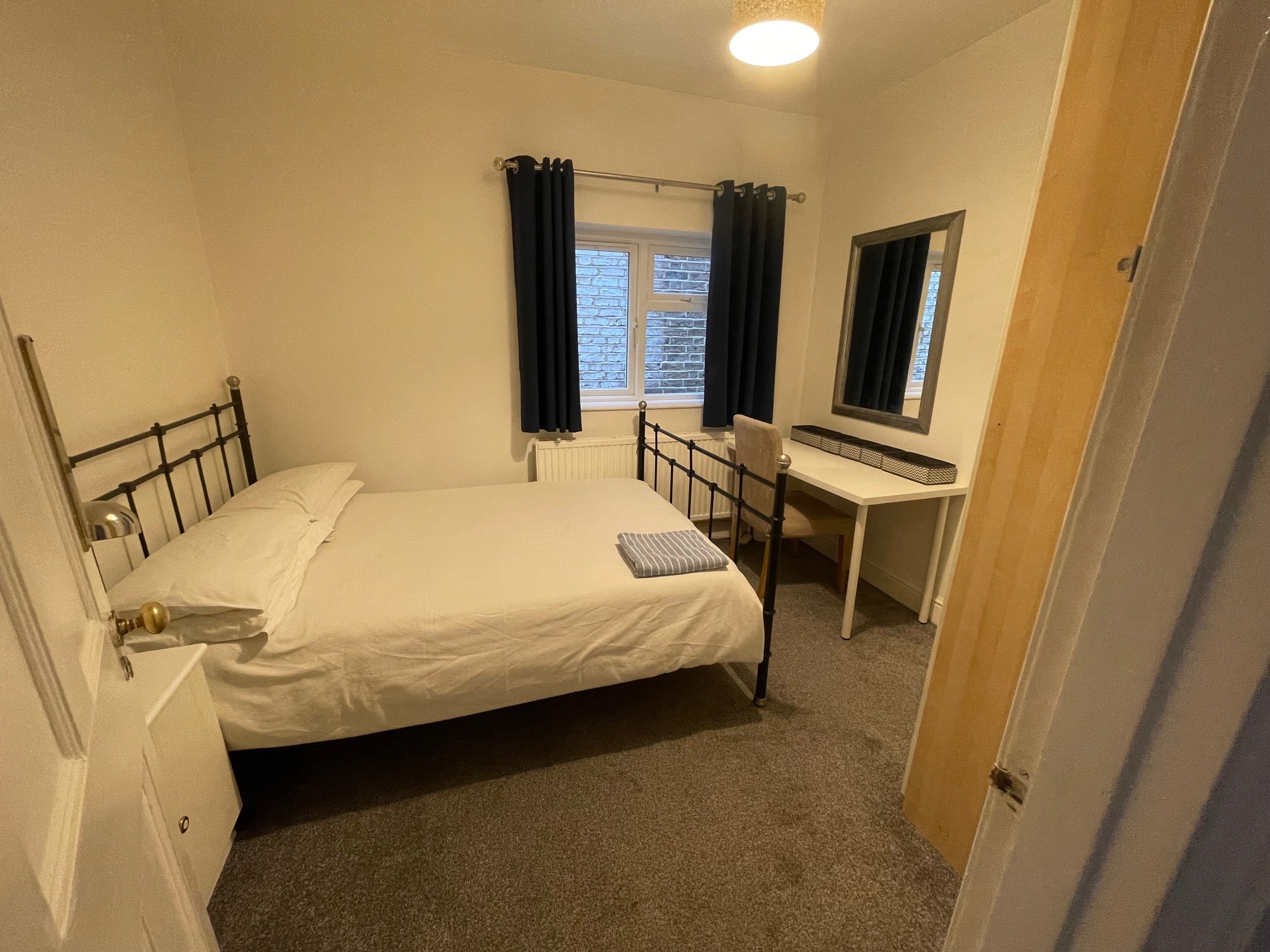 Flat Acre Road in Greater London