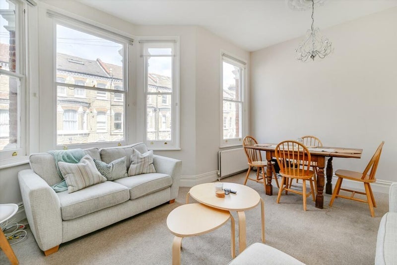 Room Mayflower Road in Greater London