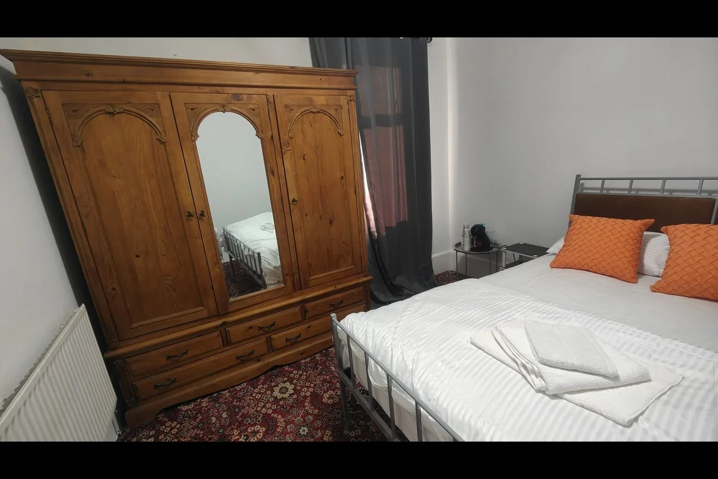 Room Eastfield Road in Greater London
