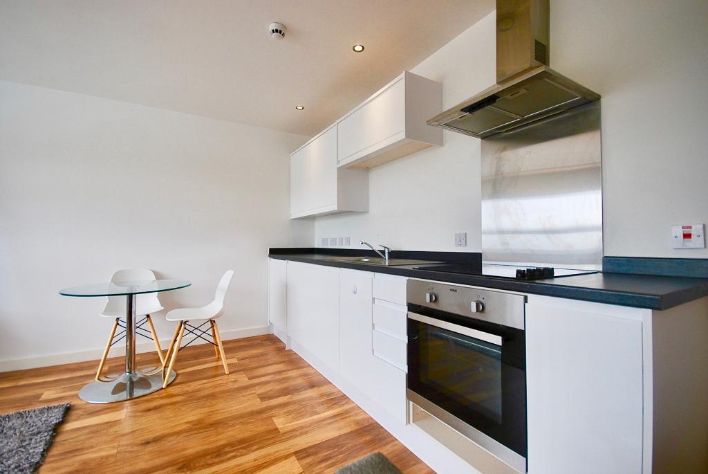 Flat Skerton Road in Manchester