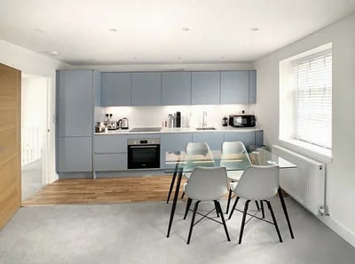Flat Eton Court in Eton