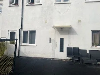 Flat Ambrose Street in Greater London