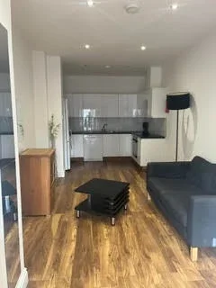 Flat Ambrose Street in Greater London