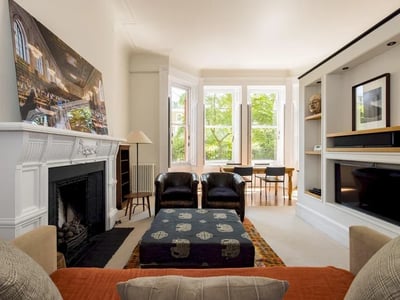 Flat Harrington Gardens in Greater London