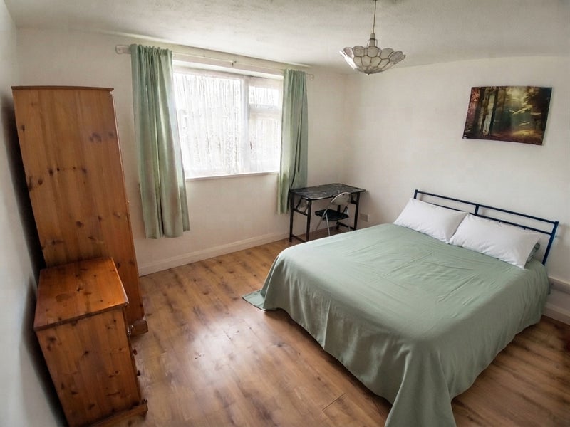 Room Bassenthwaite Avenue in Kirkby