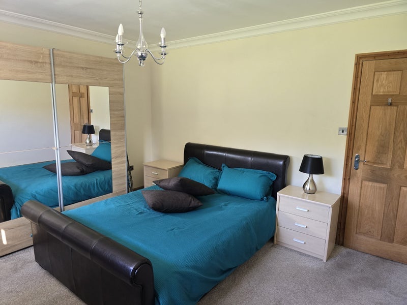 Room East View Road in Birmingham