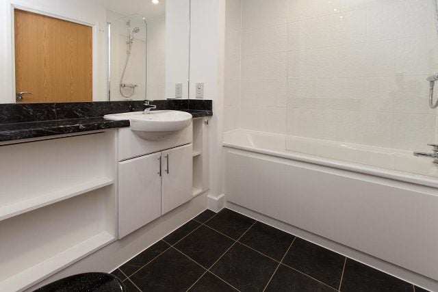 Flat Loampit Vale in Greater London