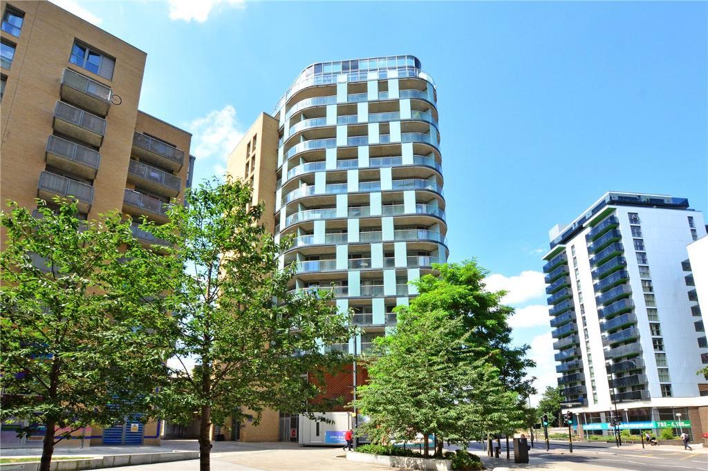 Flat Loampit Vale in Greater London