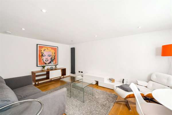 Flat Sussex Gardens in City of Westminster