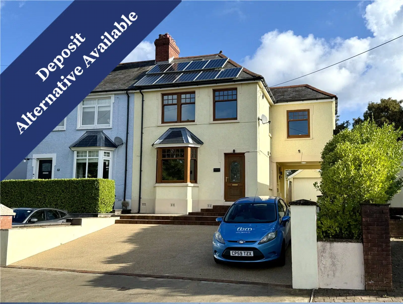 House Lower Lamphey Road in Pembroke