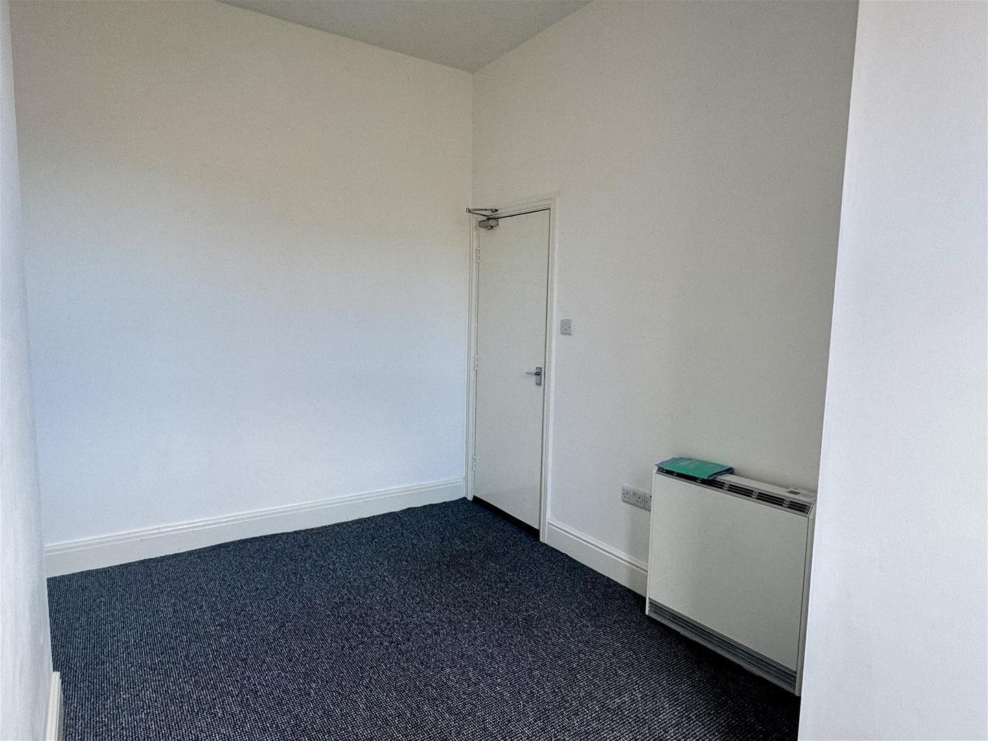 Flat Cromwell Terrace in Scarborough