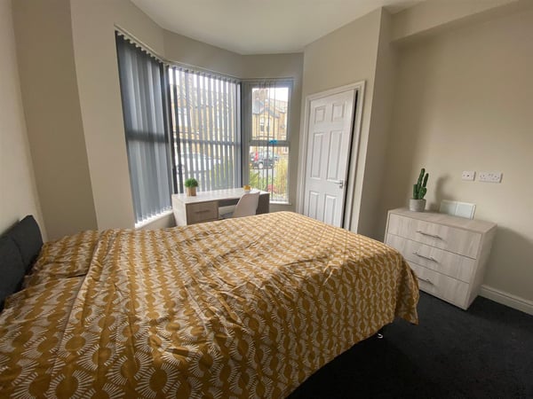 Room Coulston Road in Lancaster