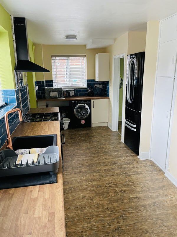 Room Hengham Road in Birmingham