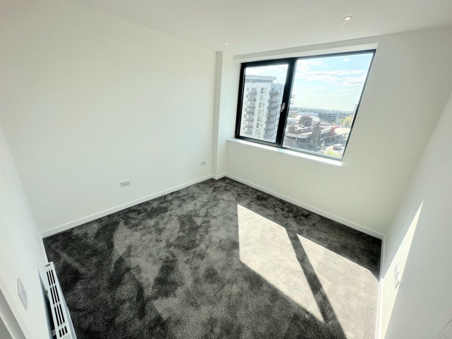 Flat Alençon Link in Basingstoke and Deane