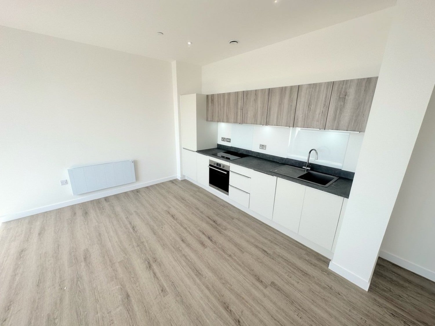 Flat Alençon Link in Basingstoke and Deane