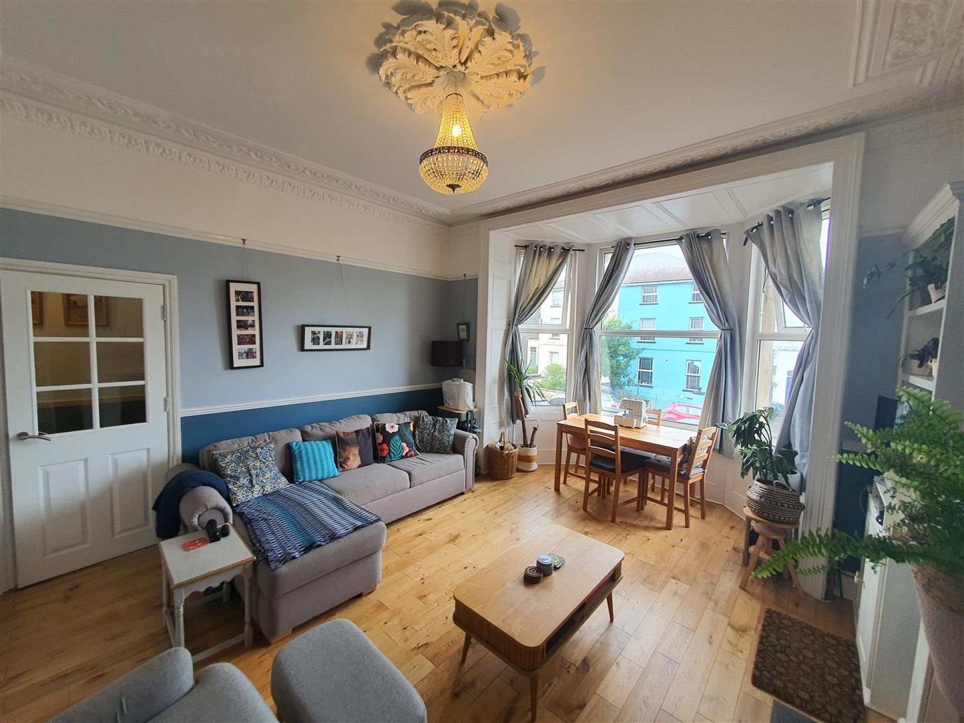 Flat Knowle Road in Bristol