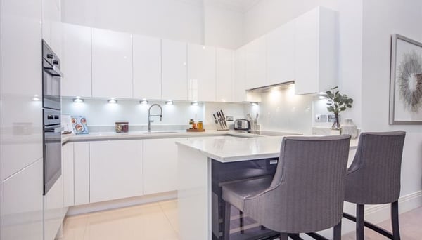 Flat Cawdor Crescent in Greater London