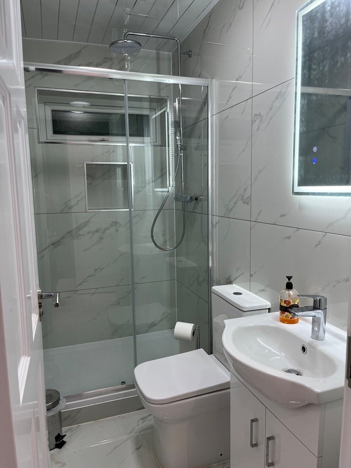 Room Grosvenor Avenue in Greater London
