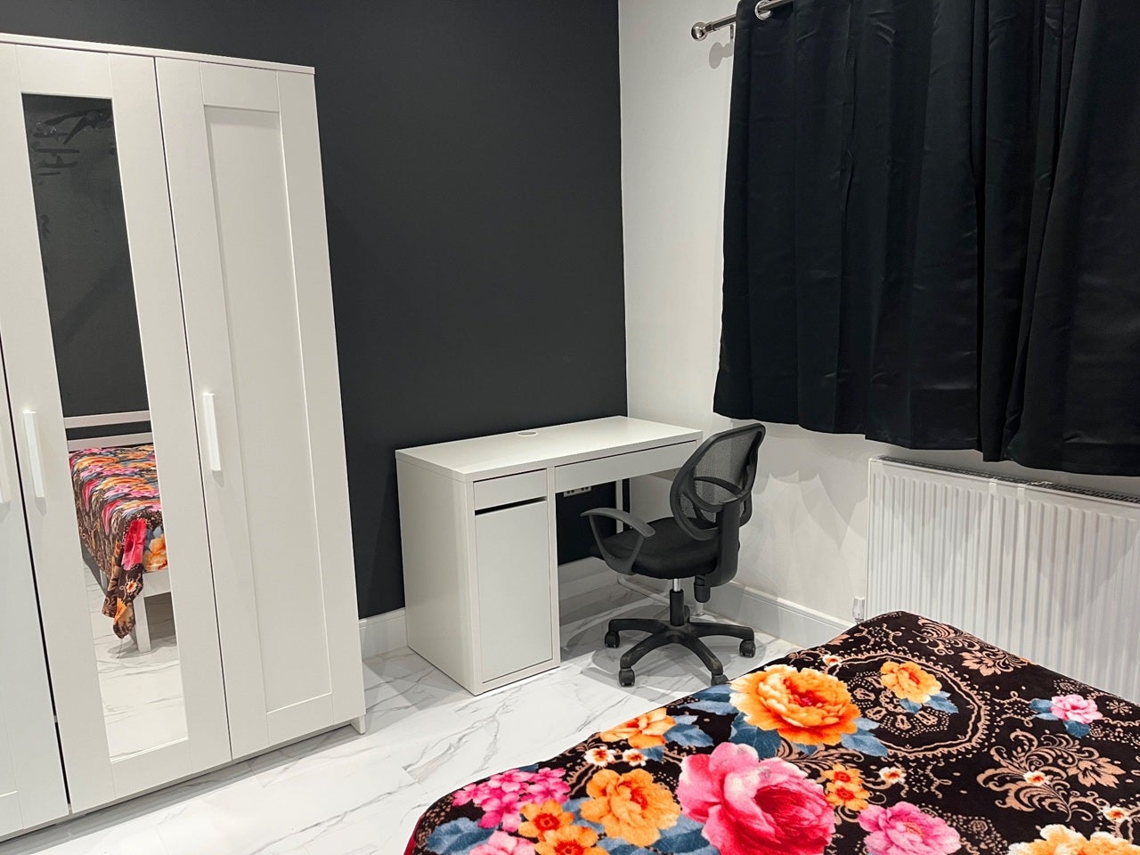 Room Grosvenor Avenue in Greater London