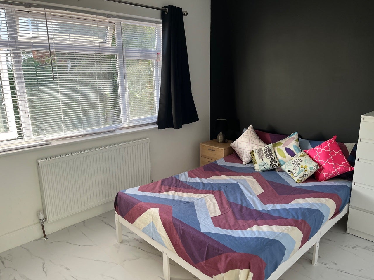 Room Grosvenor Avenue in Greater London