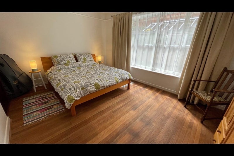 Flat Kingsbridge Road in Poole