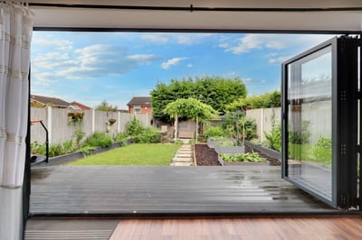 House Vetchfield Close in Derby